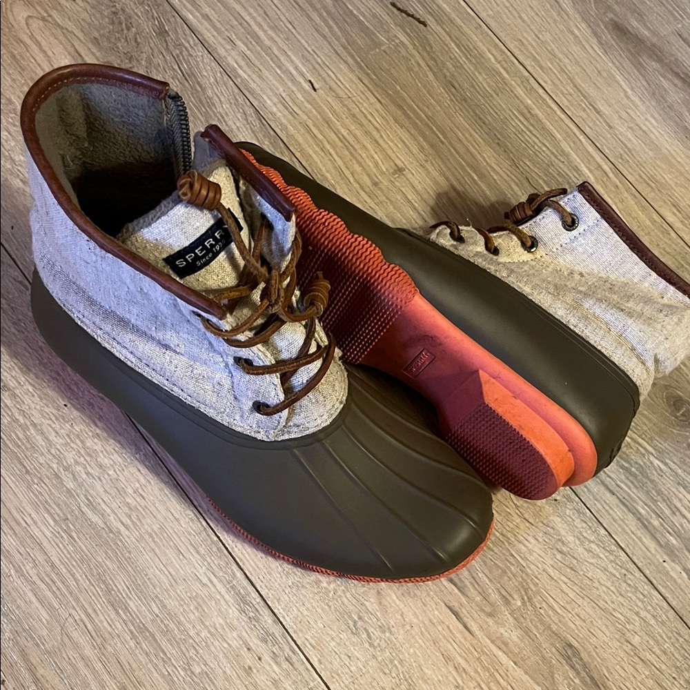 Sperry Women’s Duck Boots - Green and Gray with Coral Sole